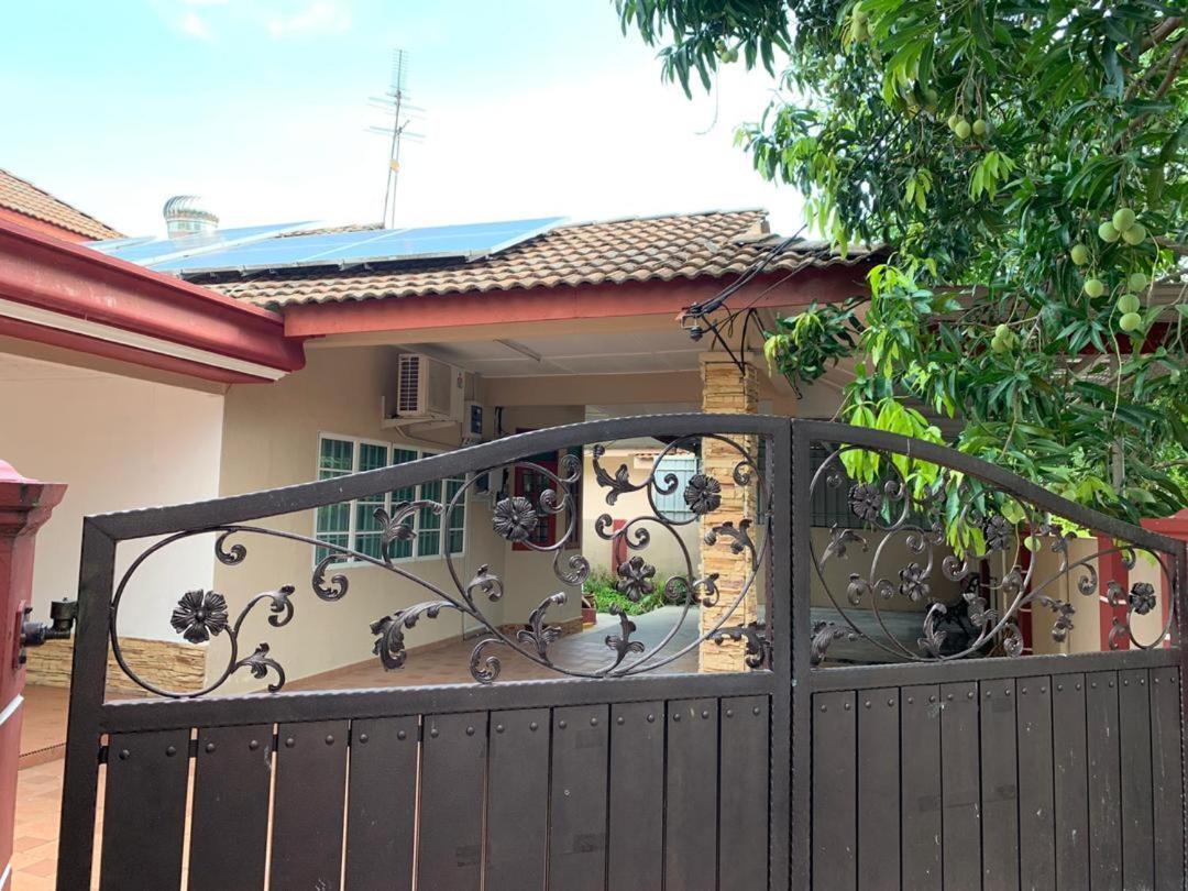 Villa Ctzee Malacca Exterior foto